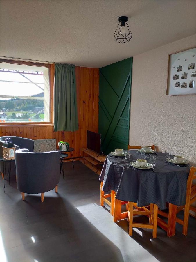 Appartement Situe En Plein Centre A Deux Pas Des Pistes. 베세-에-생타나스타시 외부 사진
